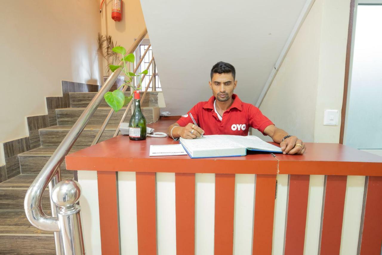 Oyo 281 Twins Kitchen Hotel Dhulikhel Bagian luar foto