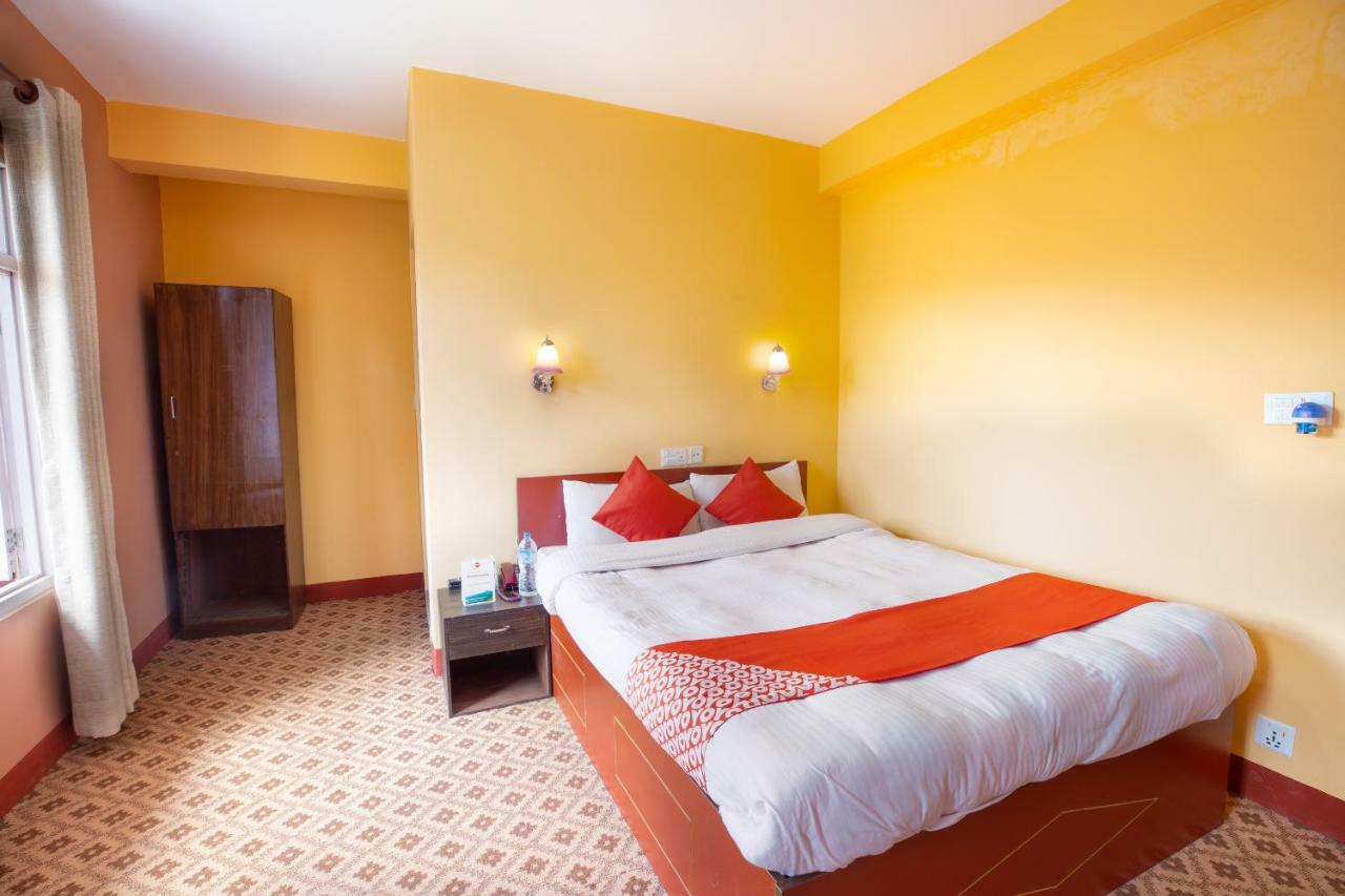 Oyo 281 Twins Kitchen Hotel Dhulikhel Bagian luar foto