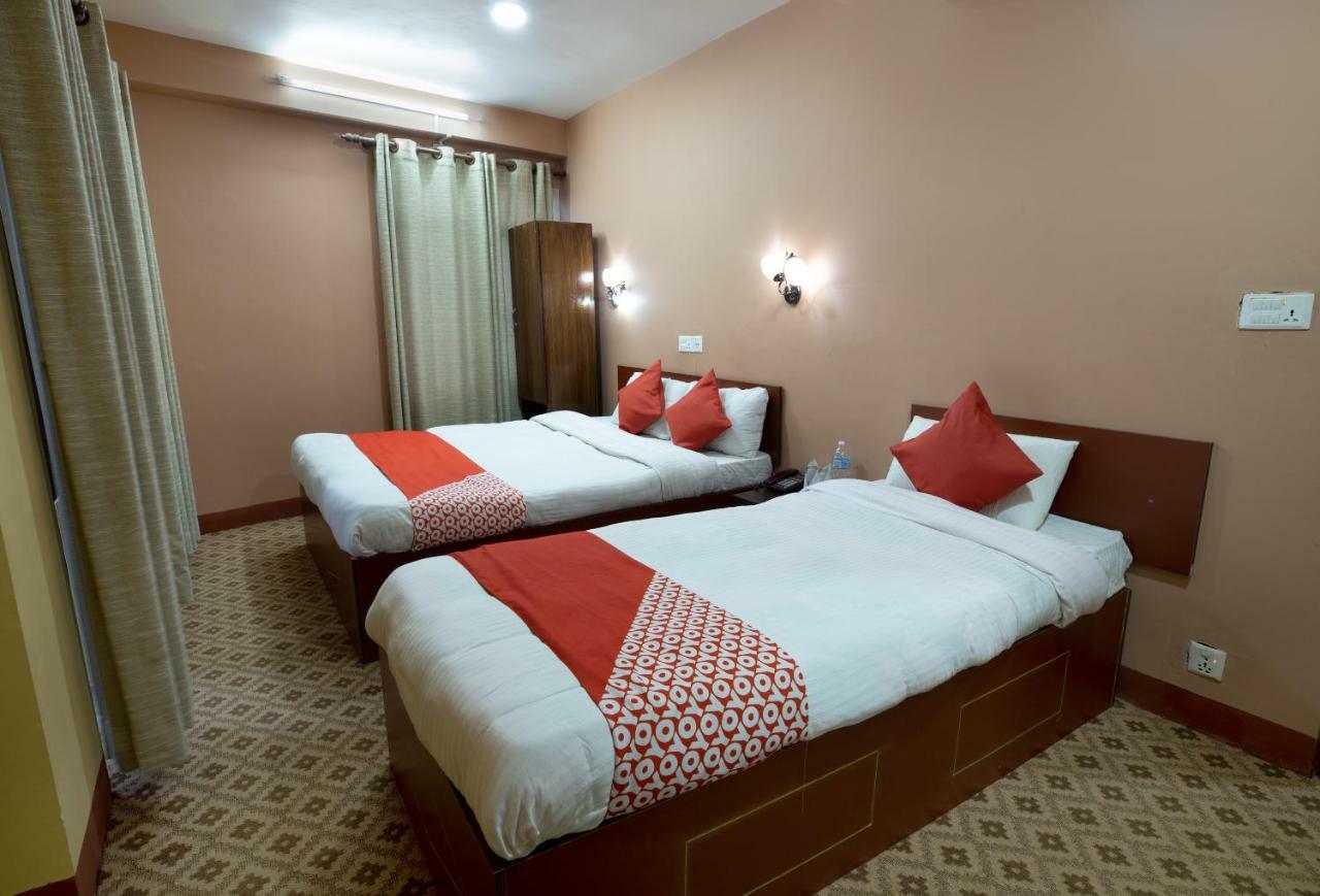 Oyo 281 Twins Kitchen Hotel Dhulikhel Bagian luar foto